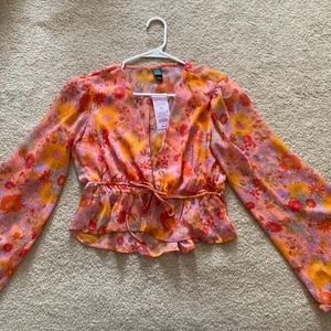 NWT 70s cropped top with bell sleeves